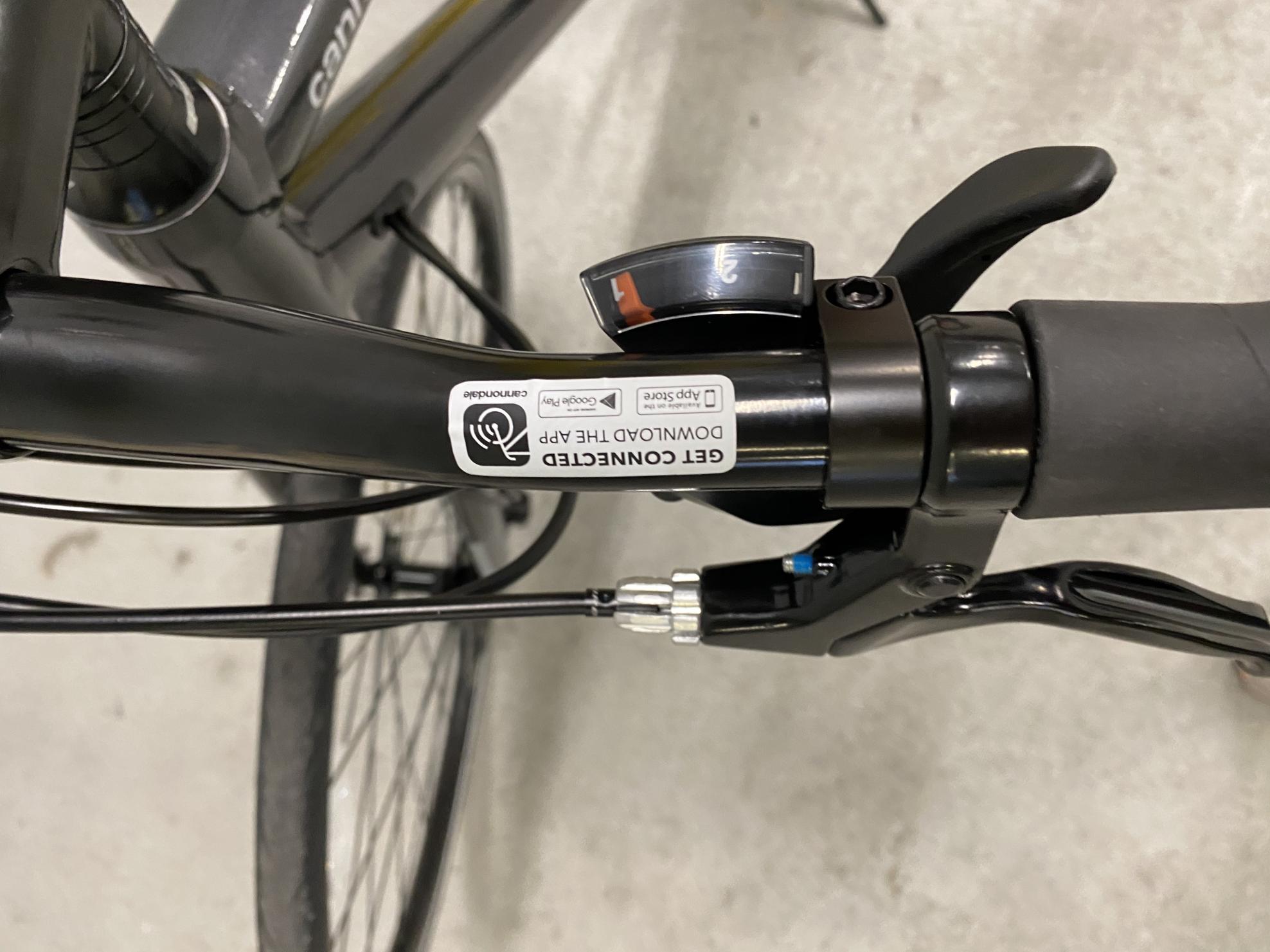 2019 Cannondale Quick Women's 5 Silver, gray or bare metal