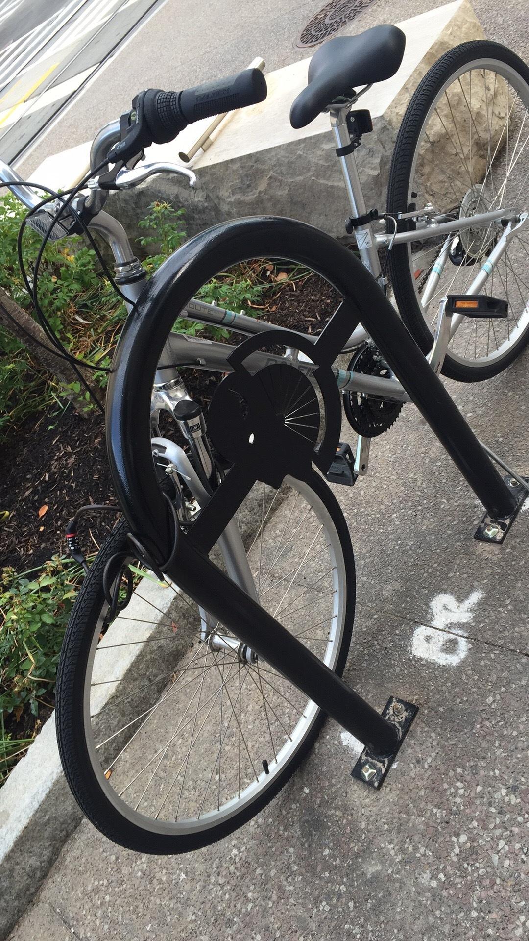 Raleigh Route 3.0 Silver or Gray