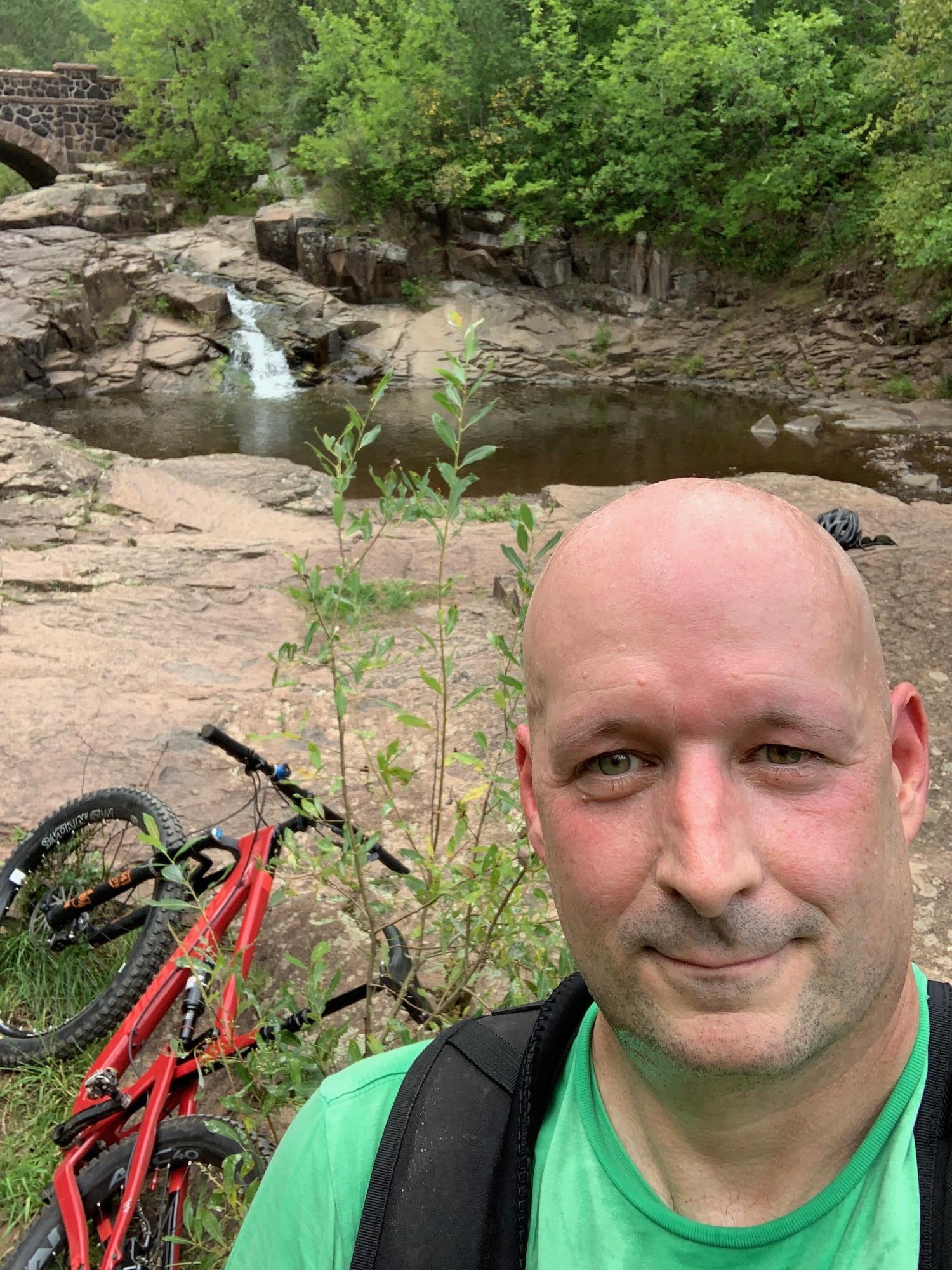 Santa Cruz Hightower Red