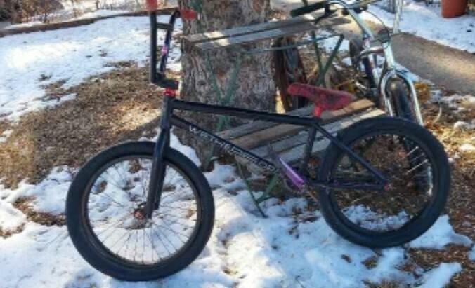 2021 WeThePeople Nova Black and Red