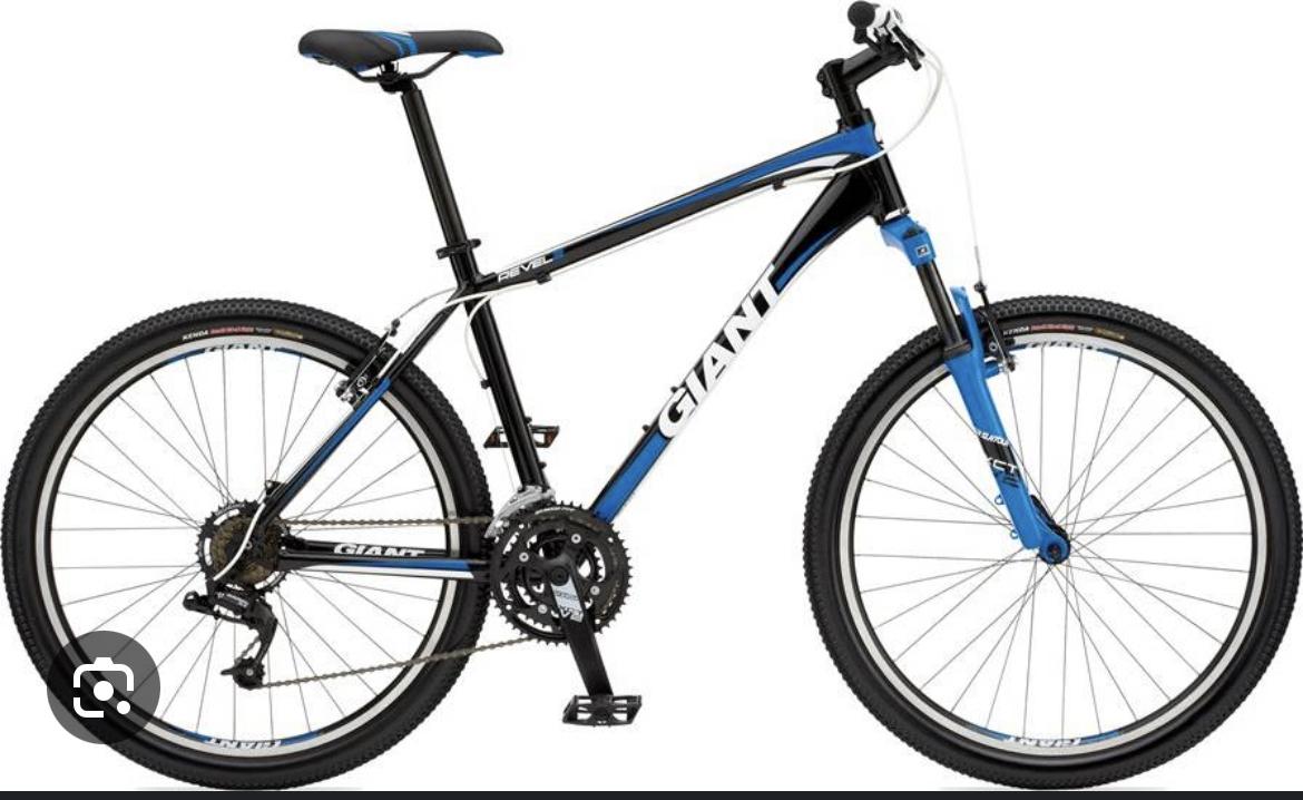 2011 Giant Revel 2 (Black/ Blue) Black, Blue, and White
