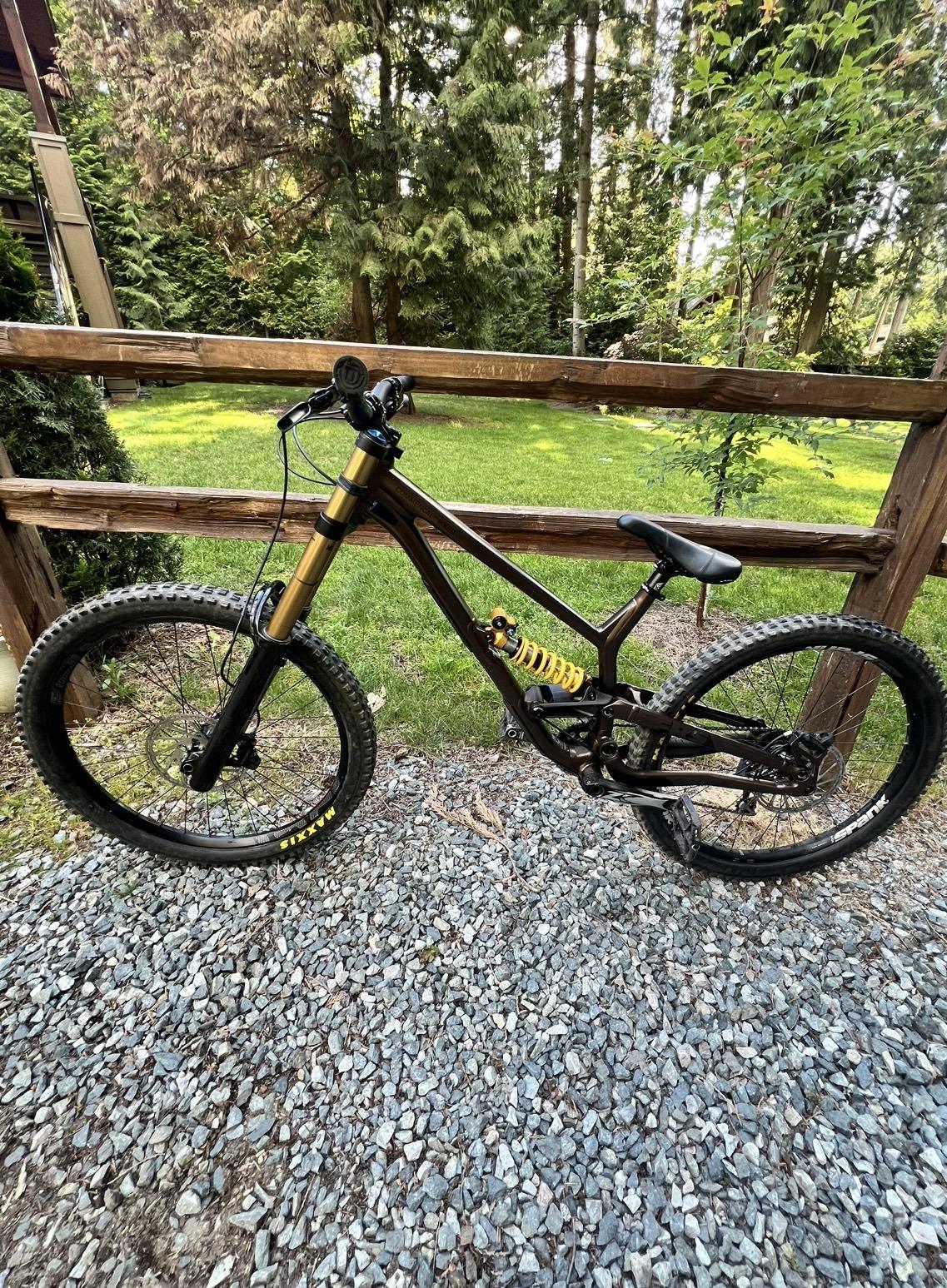 2024 Commencal Bikes Furious (FRS) Brown