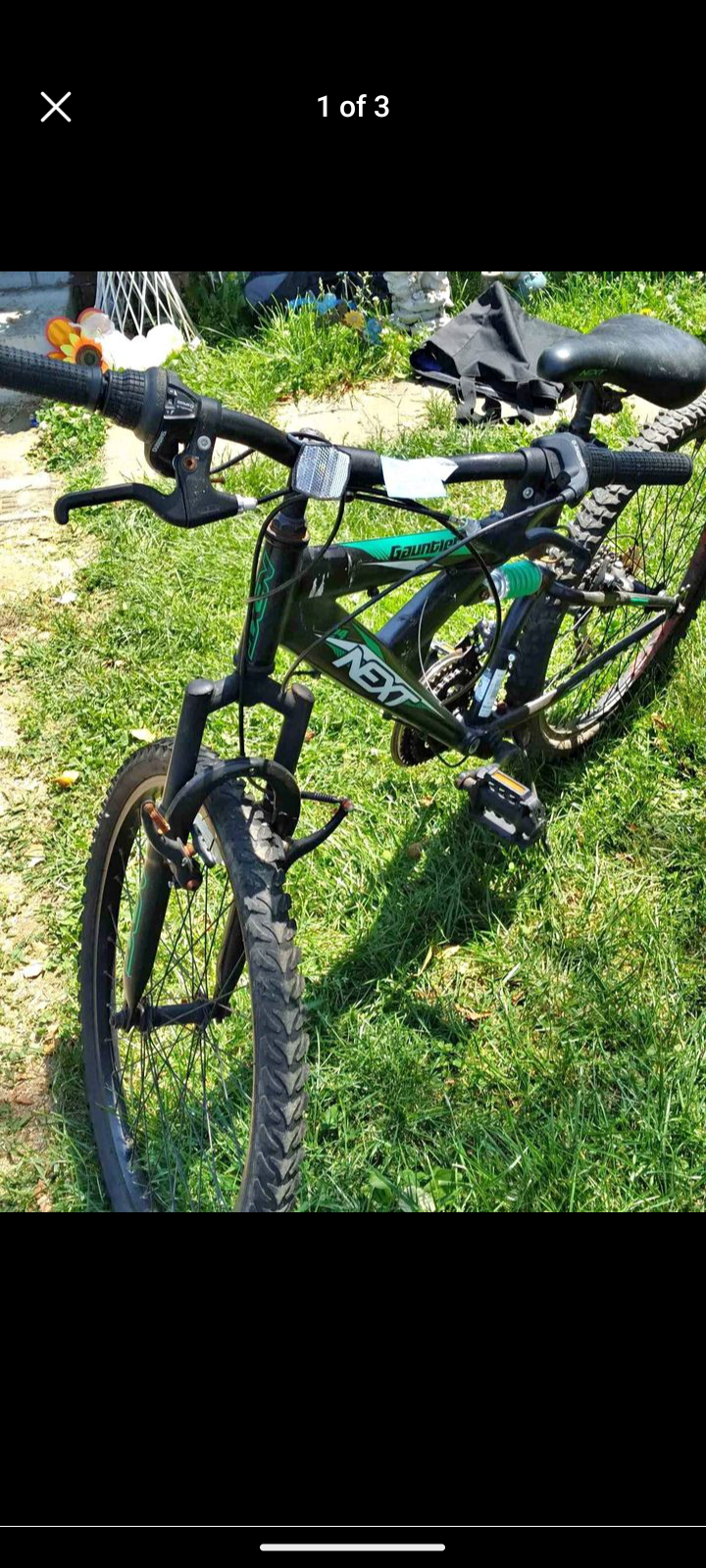 Next Black and Green