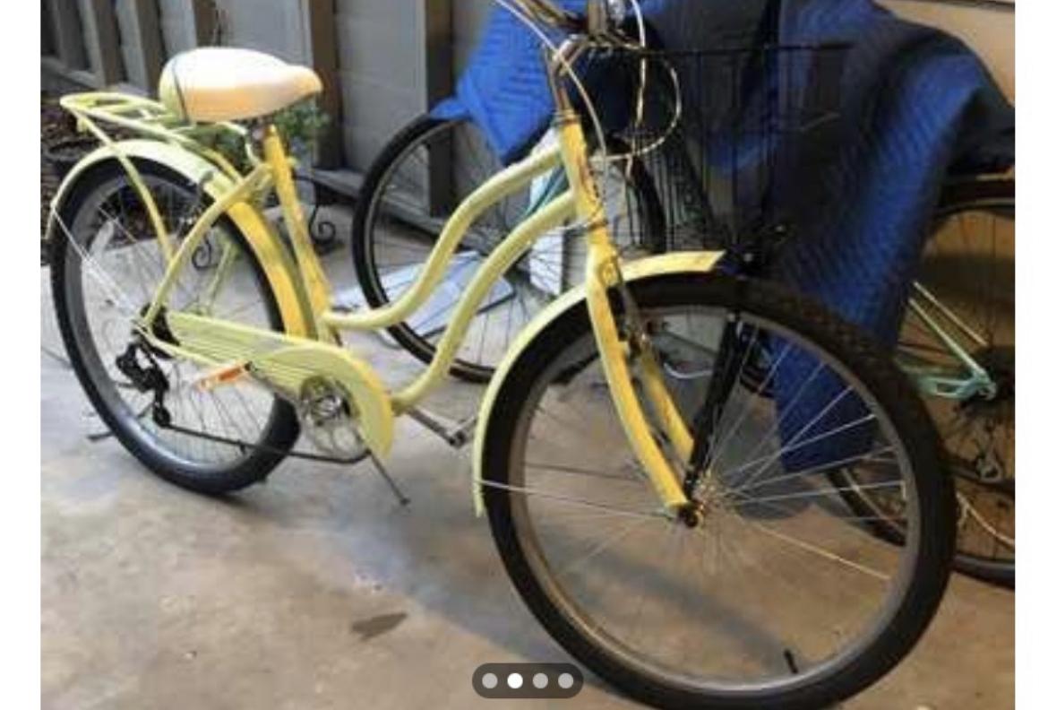 Schwinn perla 26in with black basket Yellow or Gold
