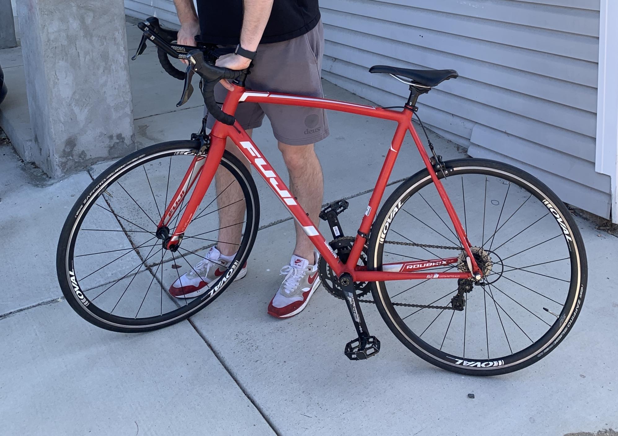 Fuji Roubaix LE Red