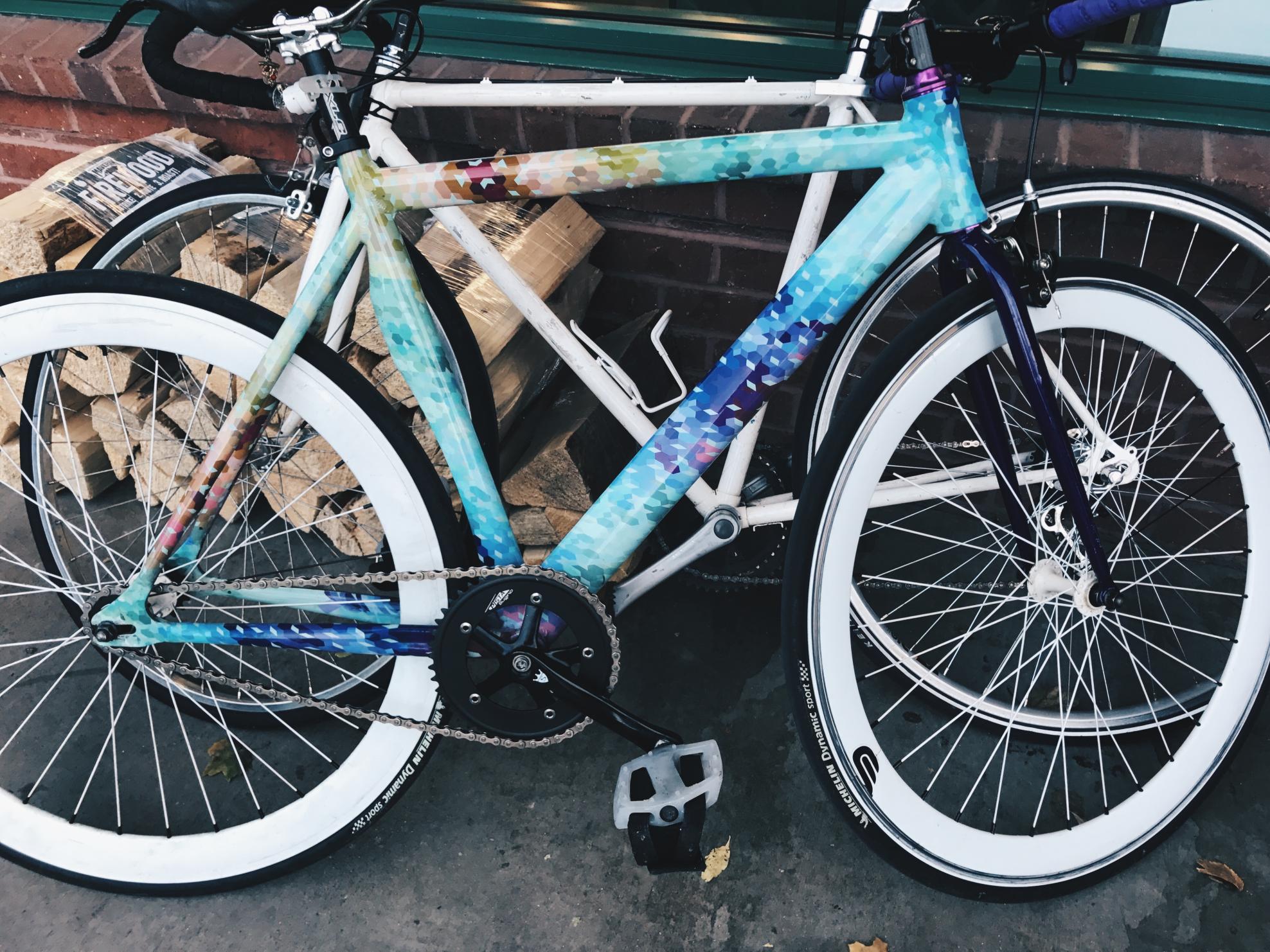 2015 Aventón Mataro Stickers tape or other cover-up