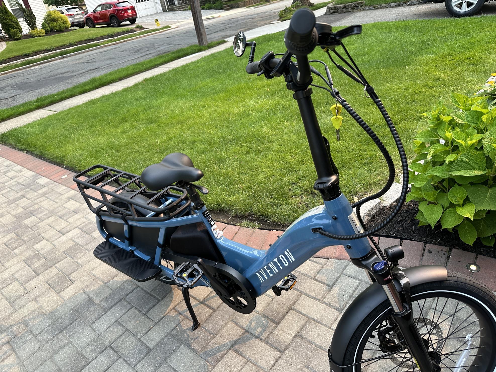 2023 Aventón Abound cargo bike (rear storage) Blue