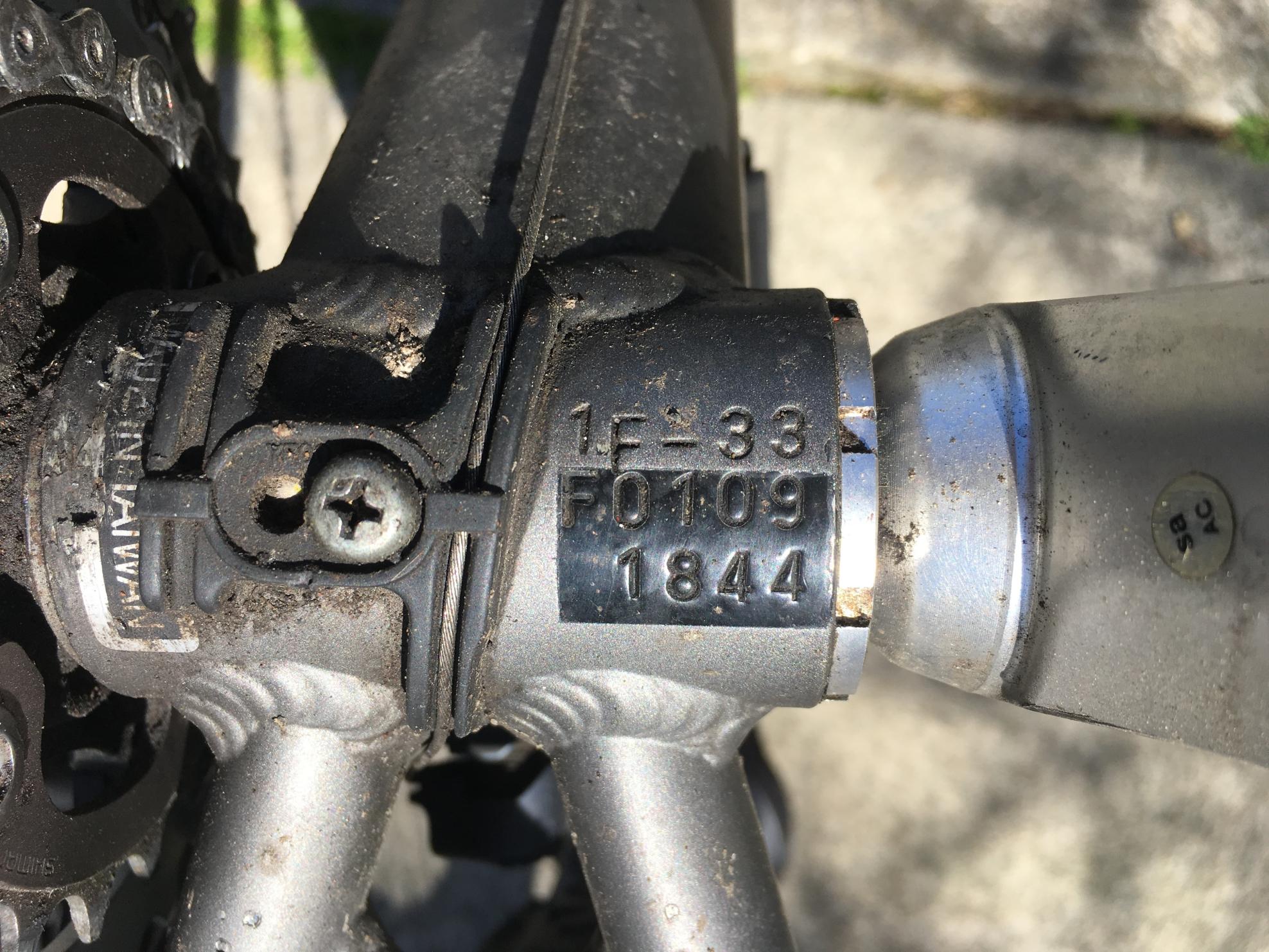 Novara Ponderosa Silver, gray or bare metal