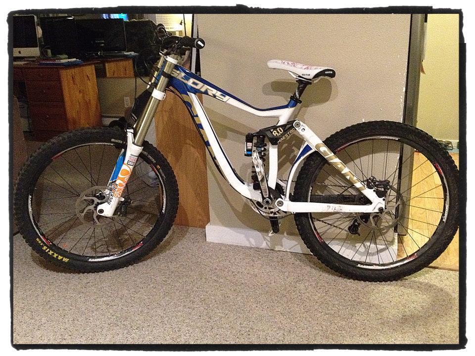 2012 Giant Glory 0  Black