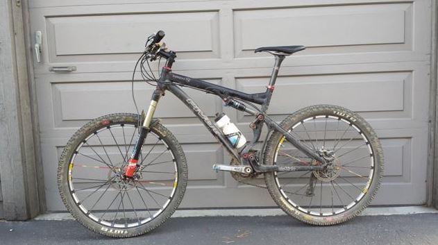 2009 Pivot Mach 4  Black