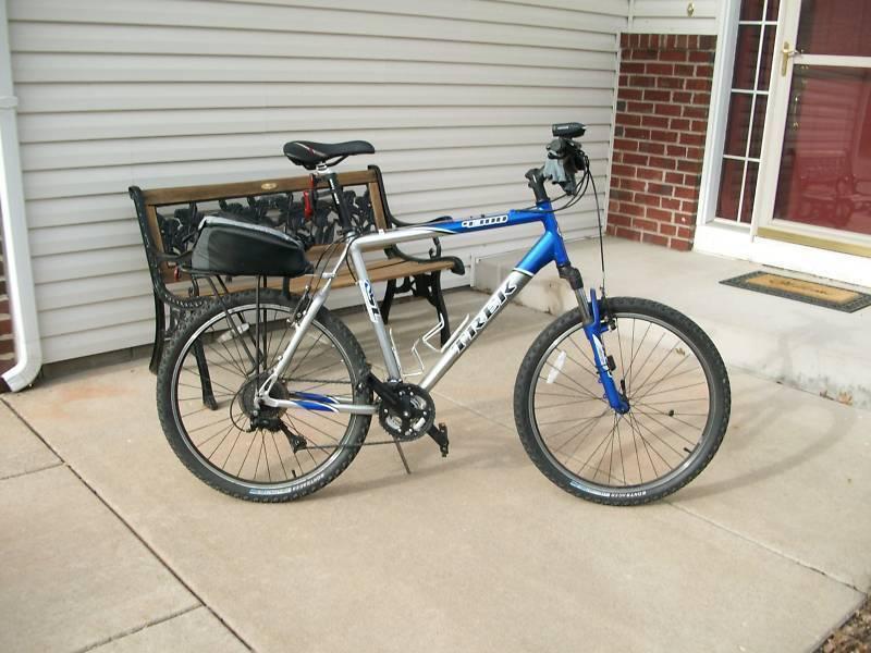 2004 Trek 4300  Black
