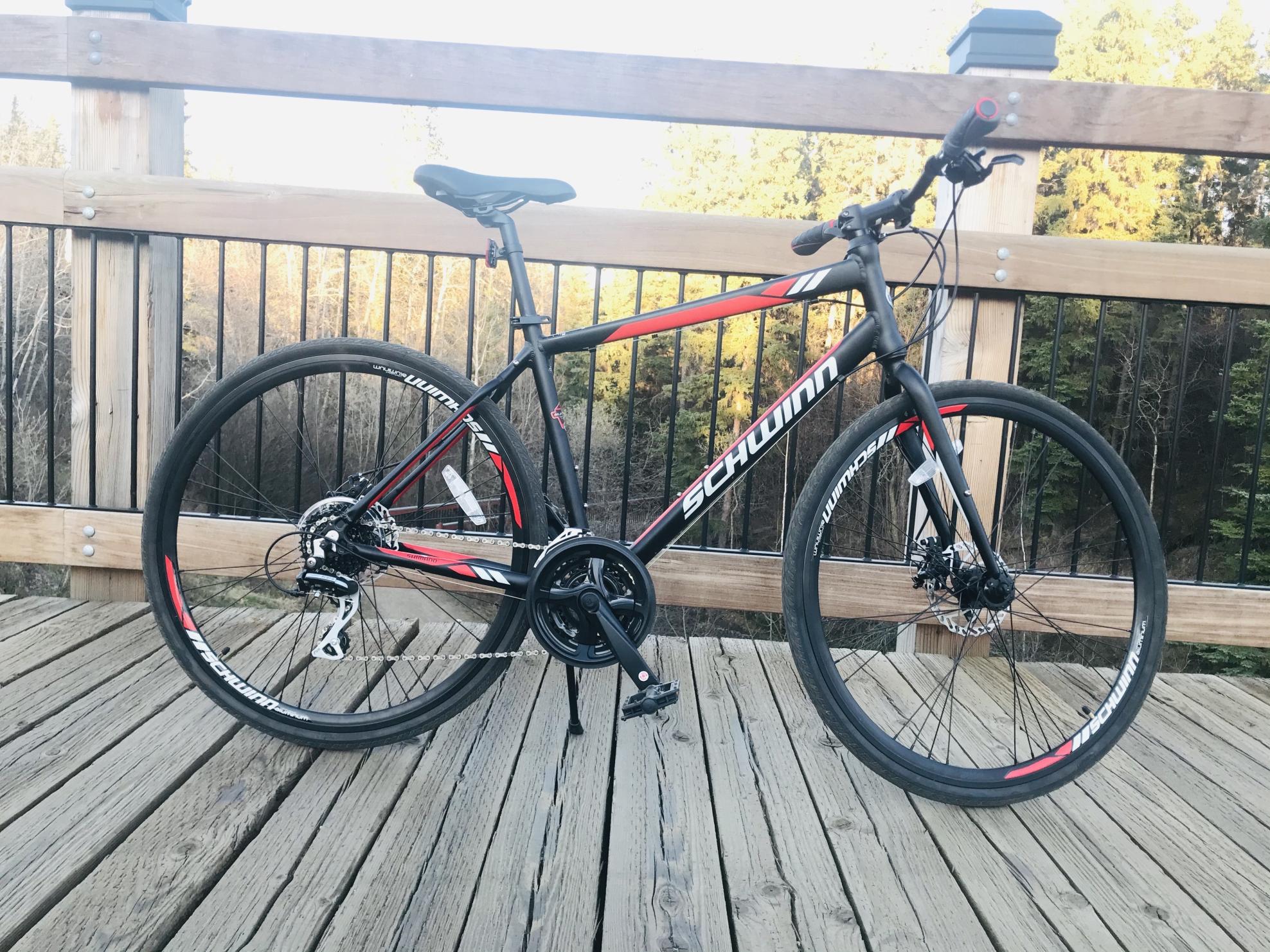 2020 Schwinn Chapel Black and Red