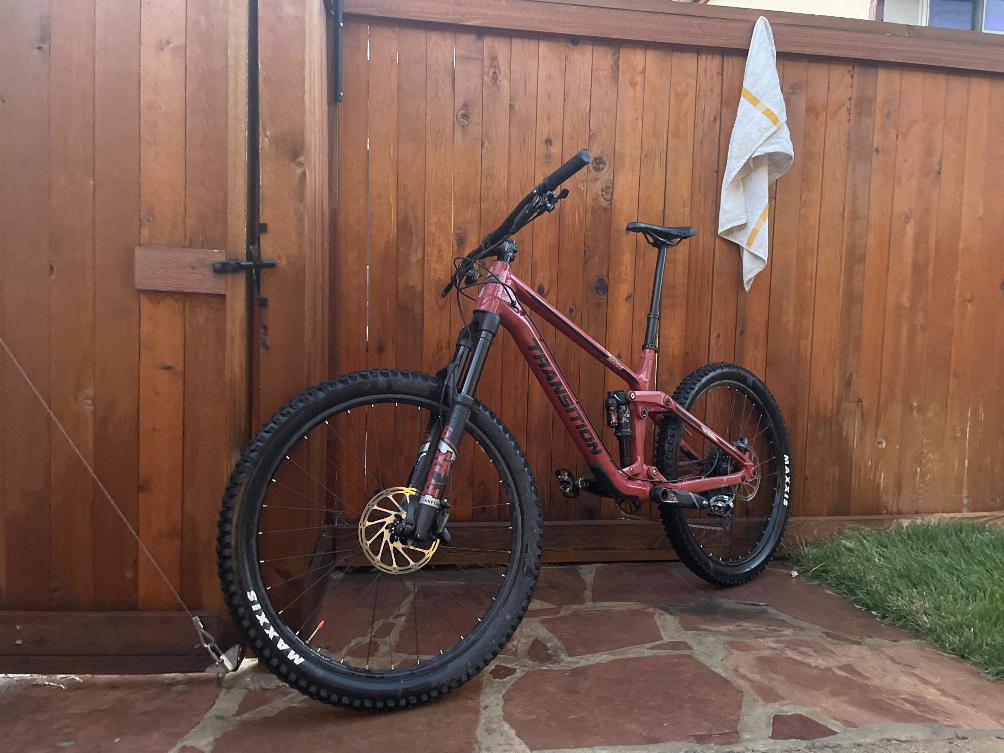 2022 Transition Bikes Scout Alloy Red