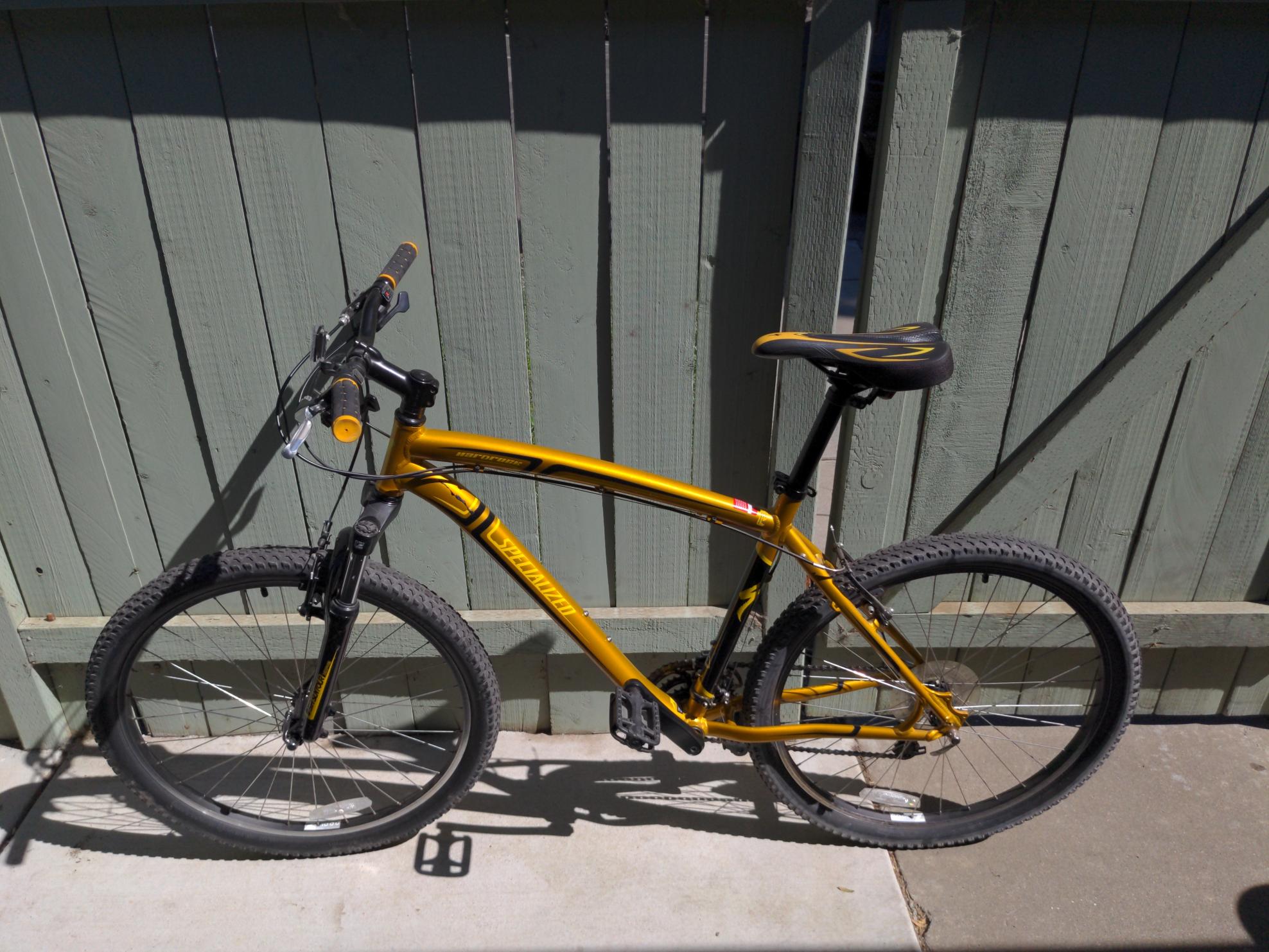 2010 Specialized Hardrock Yellow or Gold
