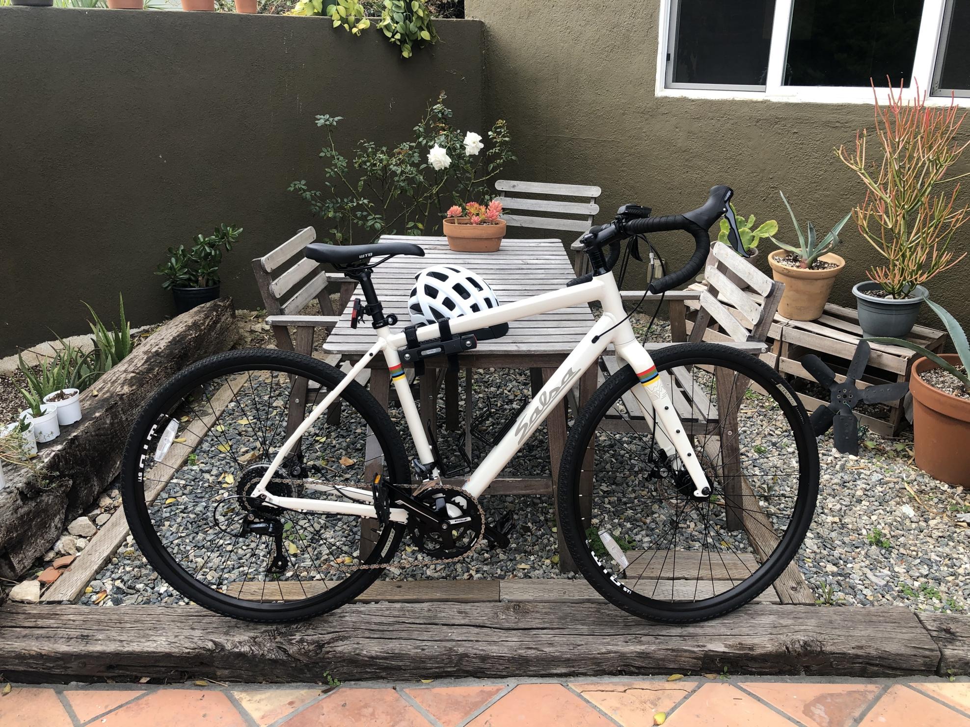 2019 Salsa Journeyman White