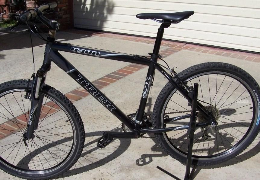 2004 Trek 4300  Black