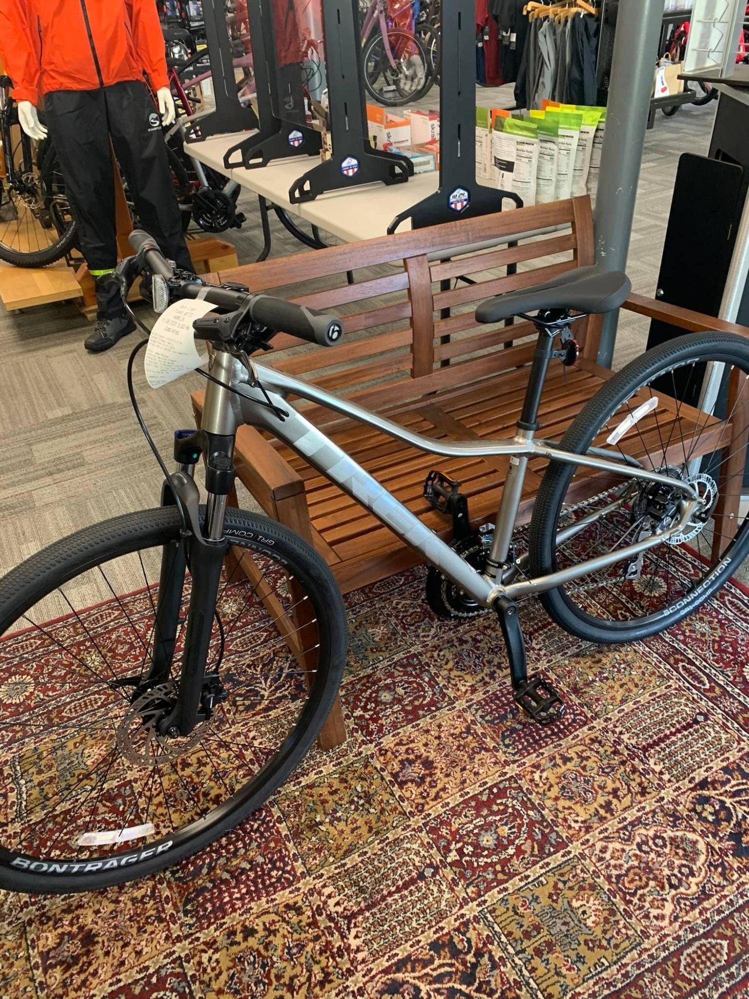 2021 Trek Dual Sport Silver, gray or bare metal