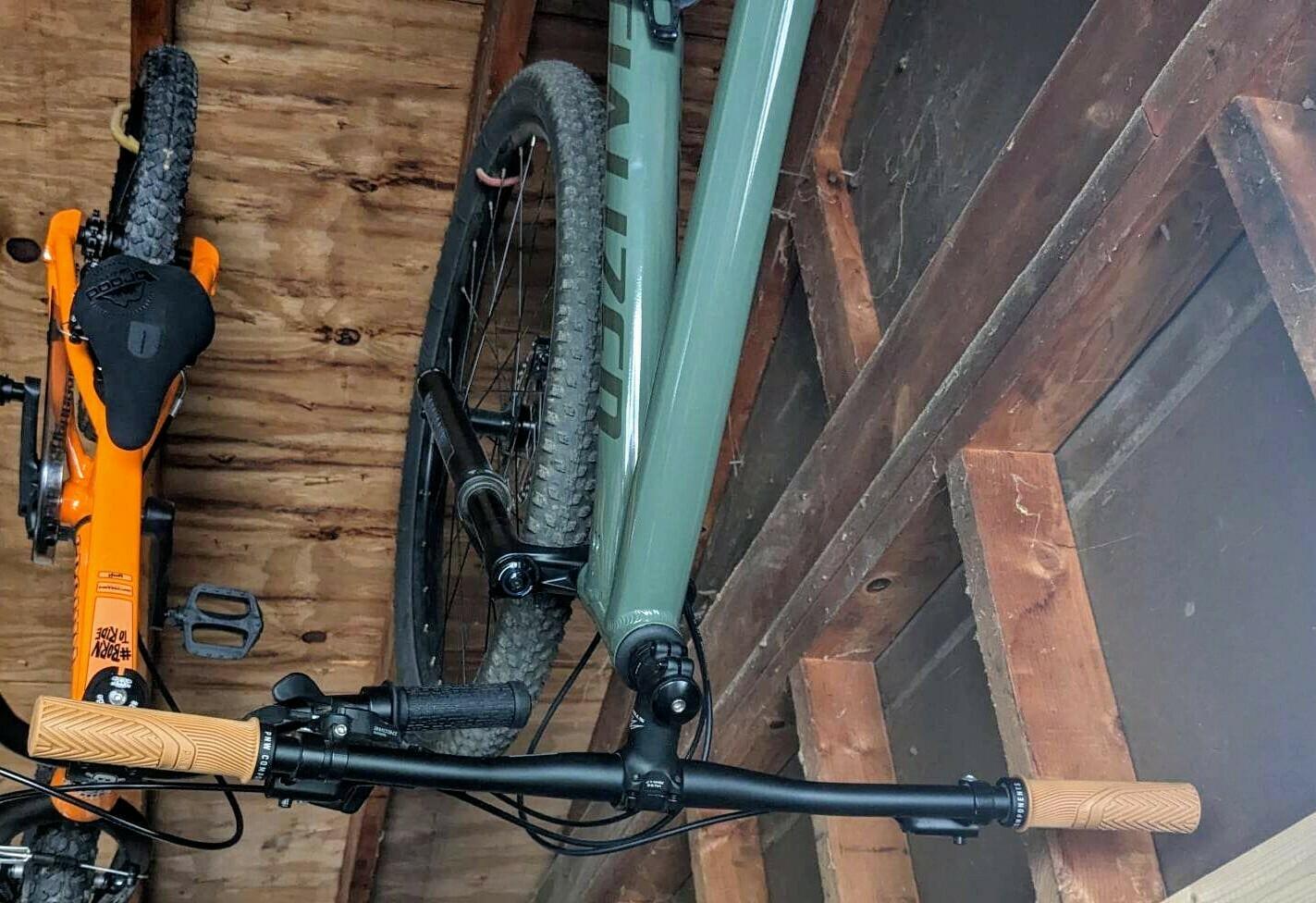 2022 Specialized Rockhopper Green