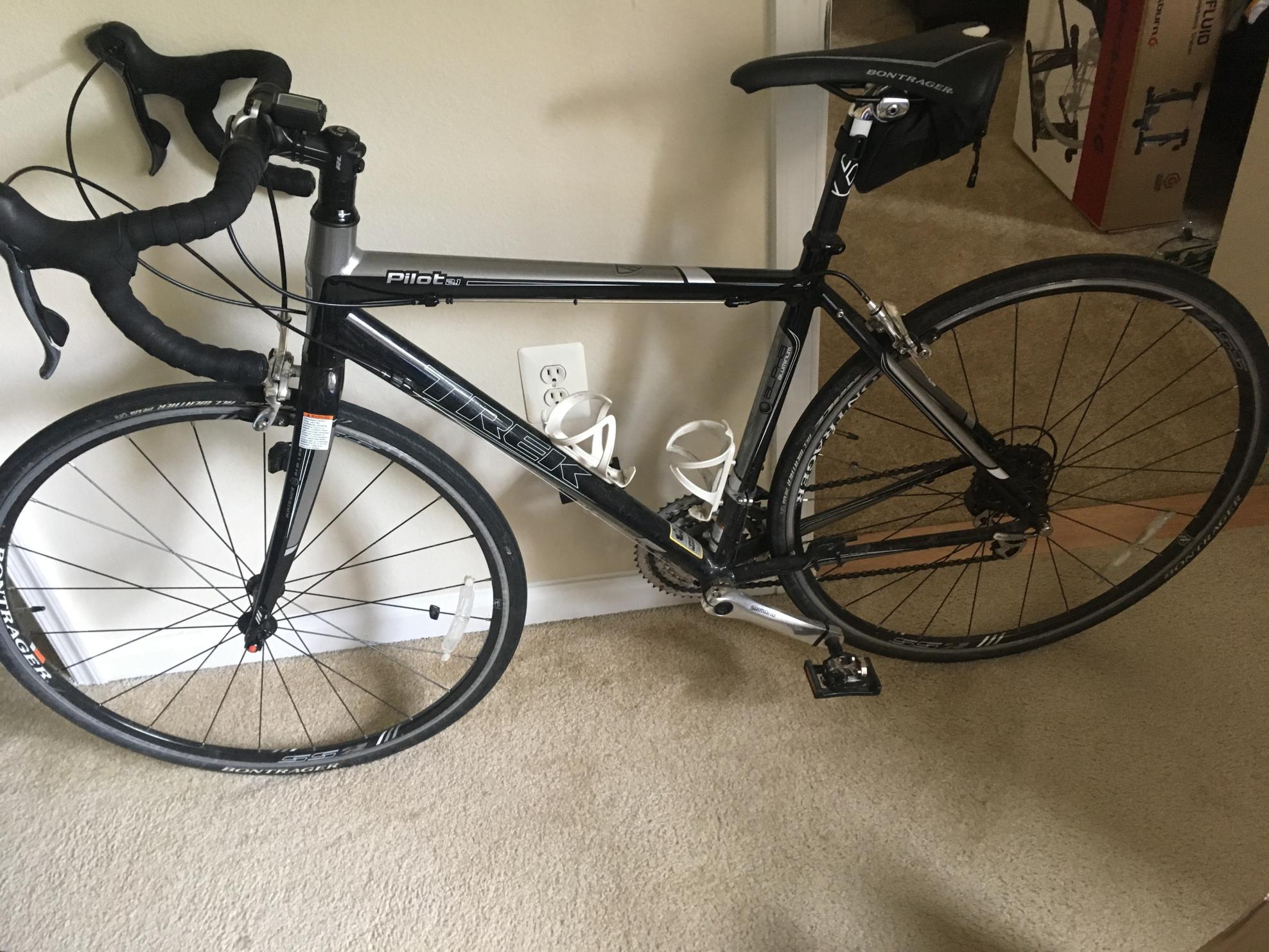 2010 Trek Pilot 2.1 Silver, gray or bare metal