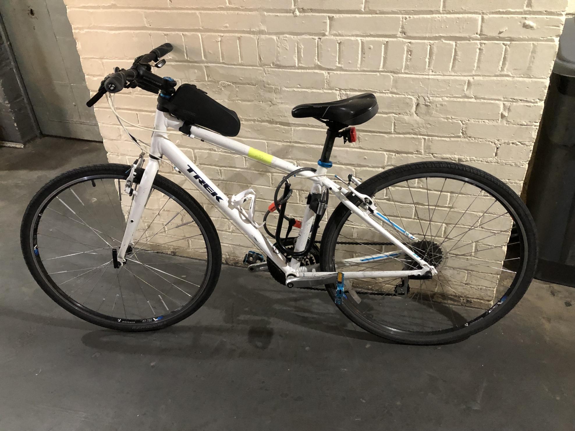 Trek 7.2 FX White