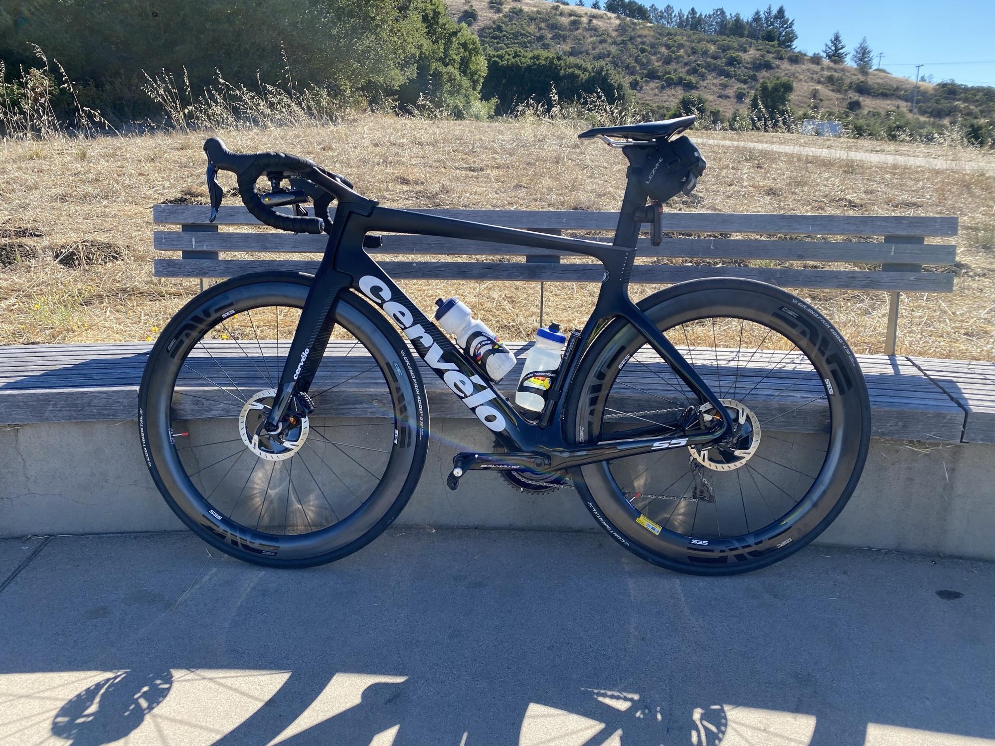 2019 Cervélo S5 Black and White