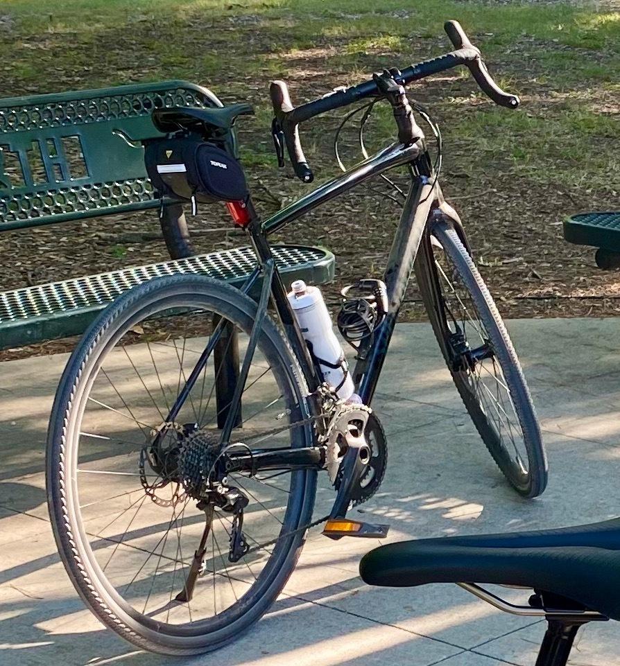 2020 Specialized Diverge E5 Comp 58cm Black and Silver, gray or bare metal