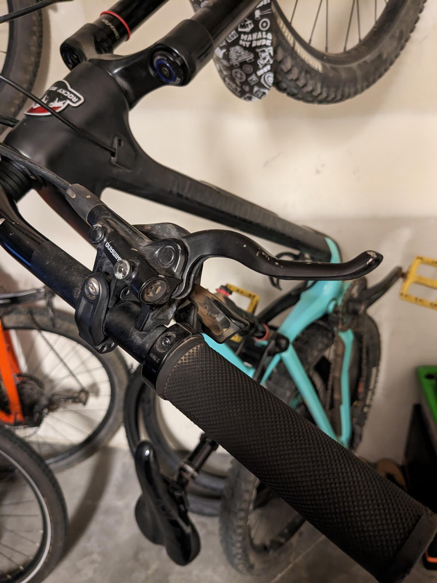2021 Rocky Mountain Bicycles Instinct c30 Black and Blue