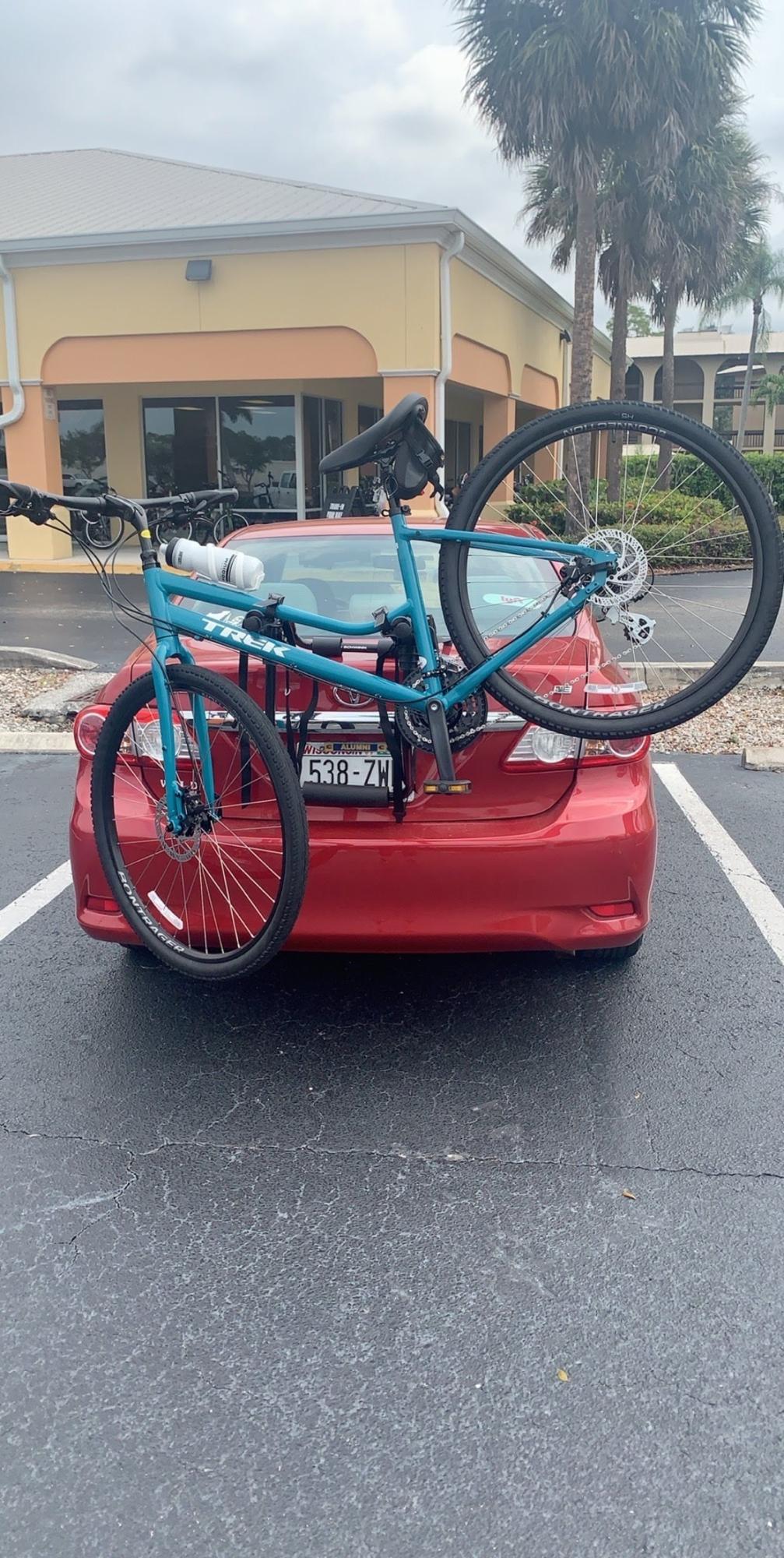 2019 Trek Step Through Blue