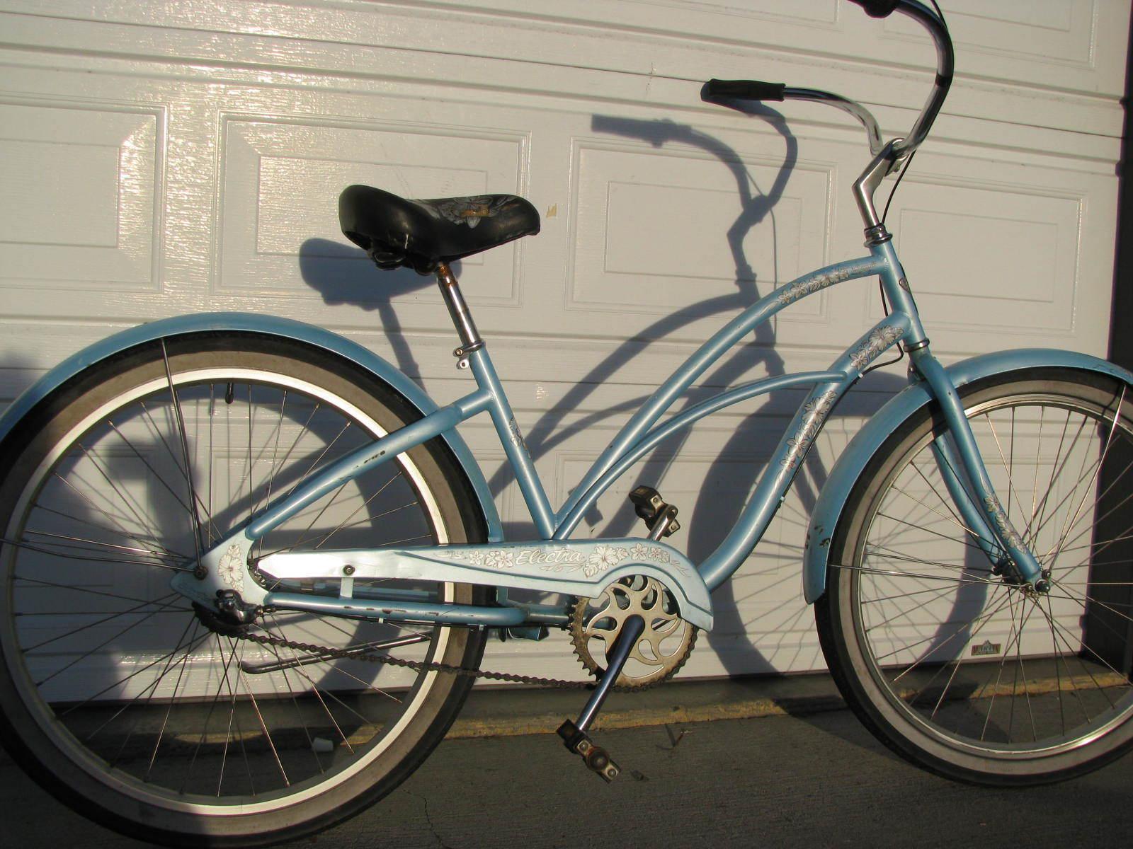 Electra woman's hawaii cruiser 3 speed Blue