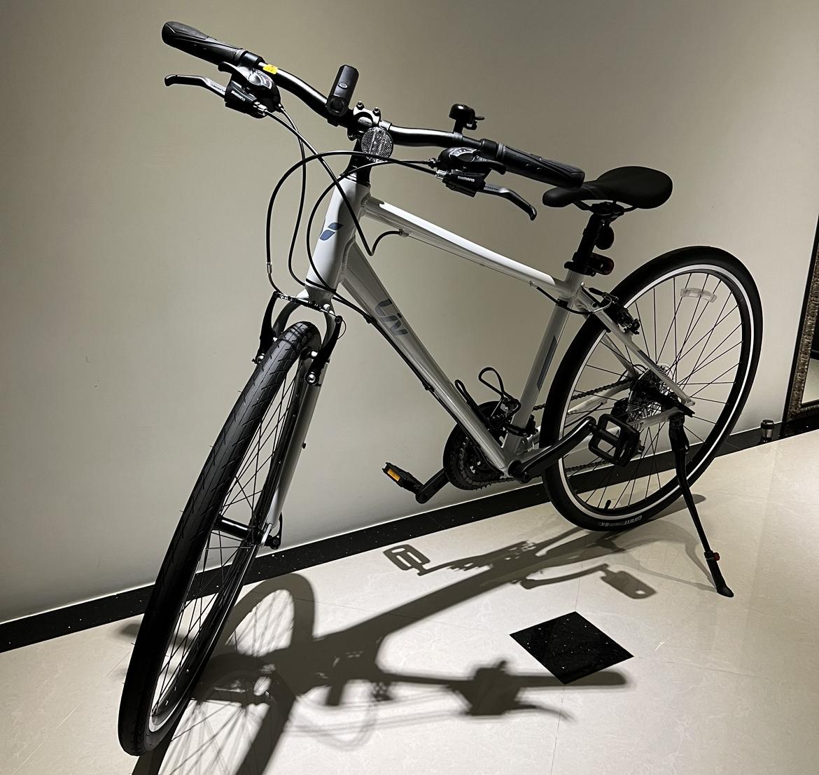 2022 Giant ALIGHT ALIT3SDS2 White