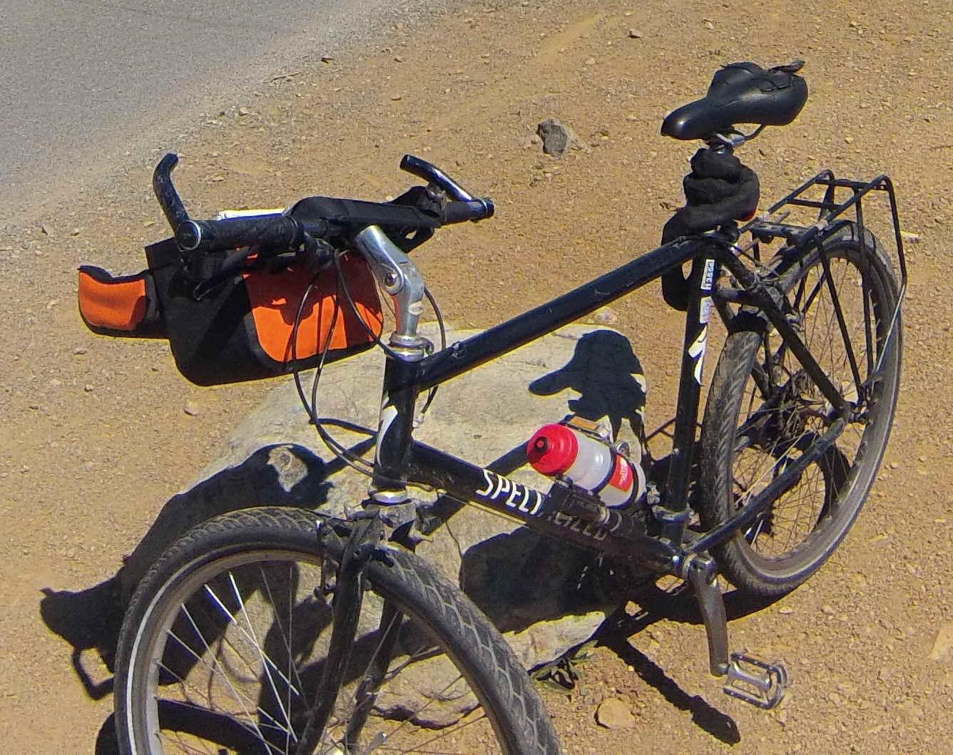 2000 Specialized  Black