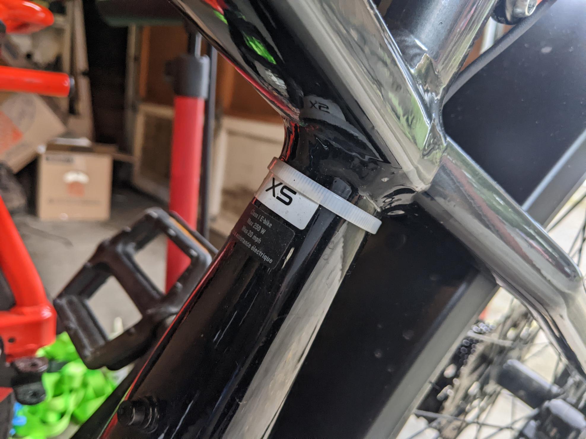 2021 Trek POWERFLY 4 Silver, gray or bare metal