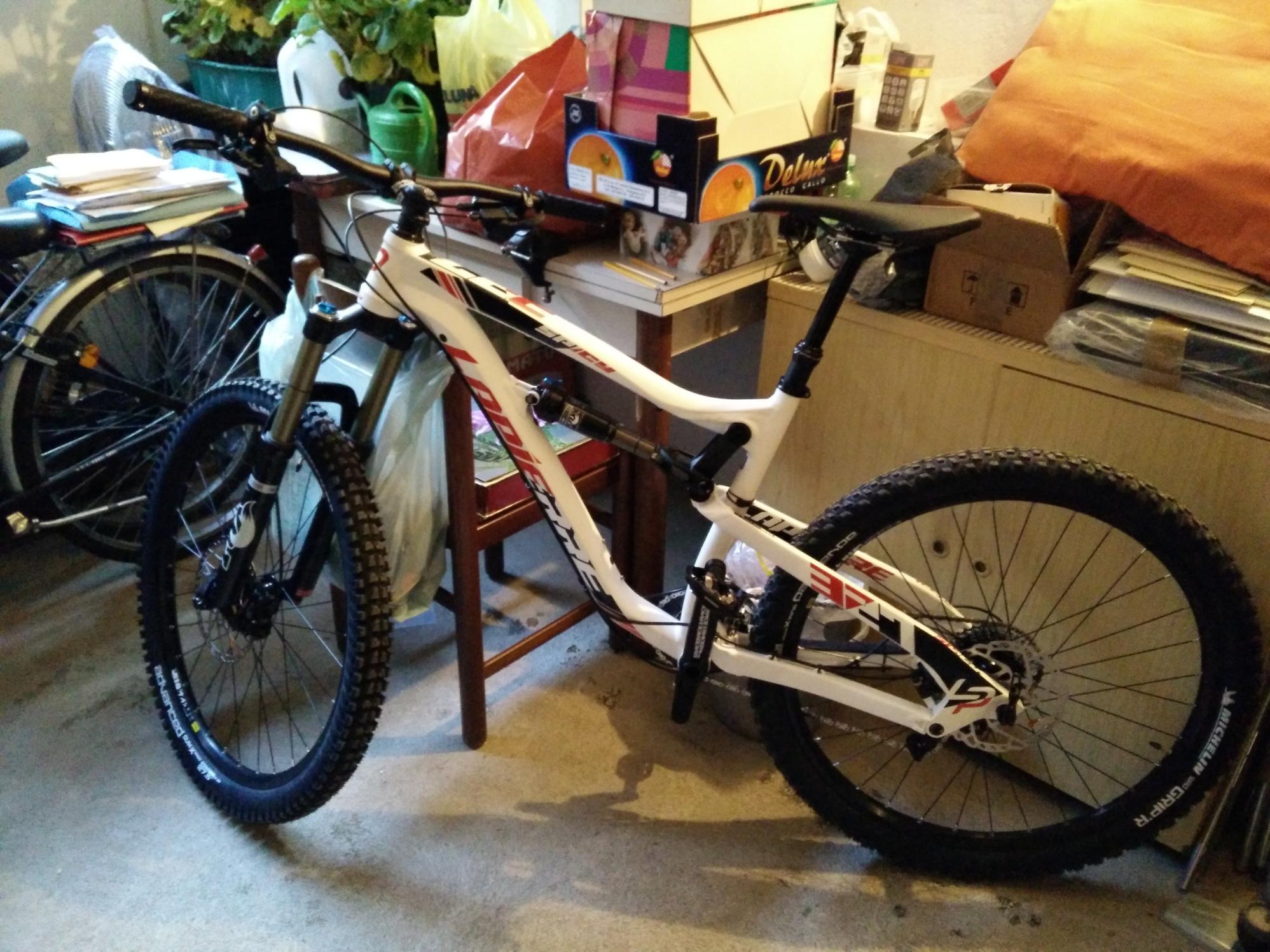 2015 Lapierre Spicy 327 White, Black, and Red