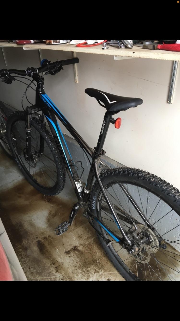 2012 Giant Talon Blue and Black