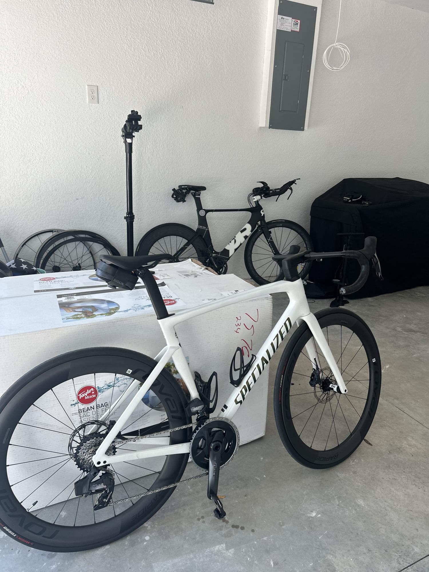 2022 Specialized Tarmac SL7 White