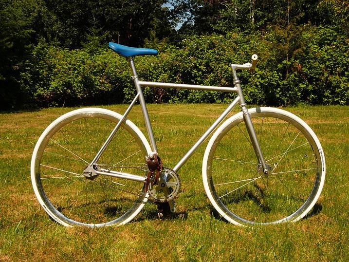 2009 Arthur Pomeroy Track  Black