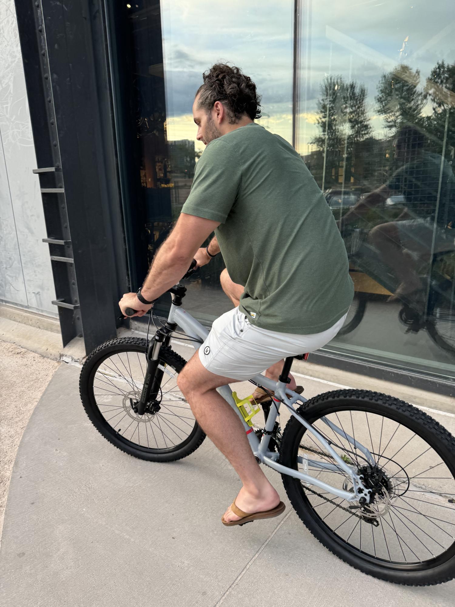 2024 REI Co-op Co-op Cycles DRT 1.1 Mountain bike Silver, gray or bare metal