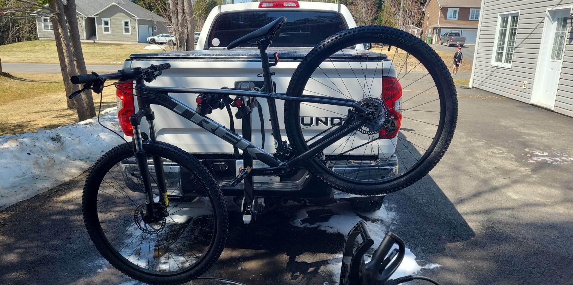 Trek Marlin 5 - Lithium M 29 Silver, gray or bare metal