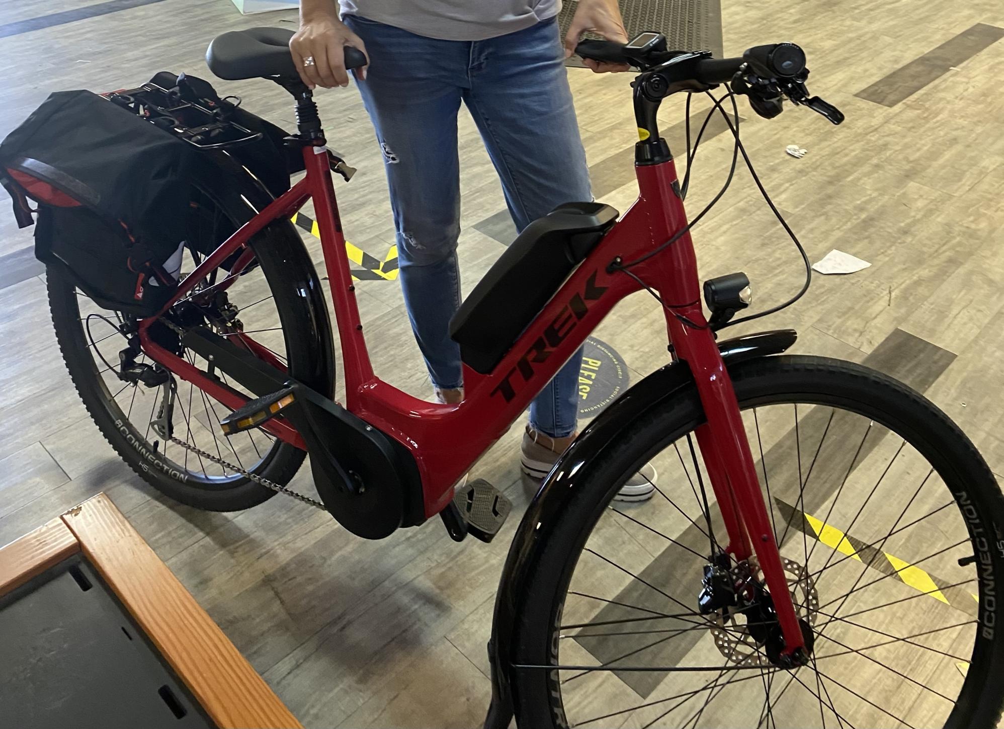 2020 Trek Verve+2lowstep l magenta Red