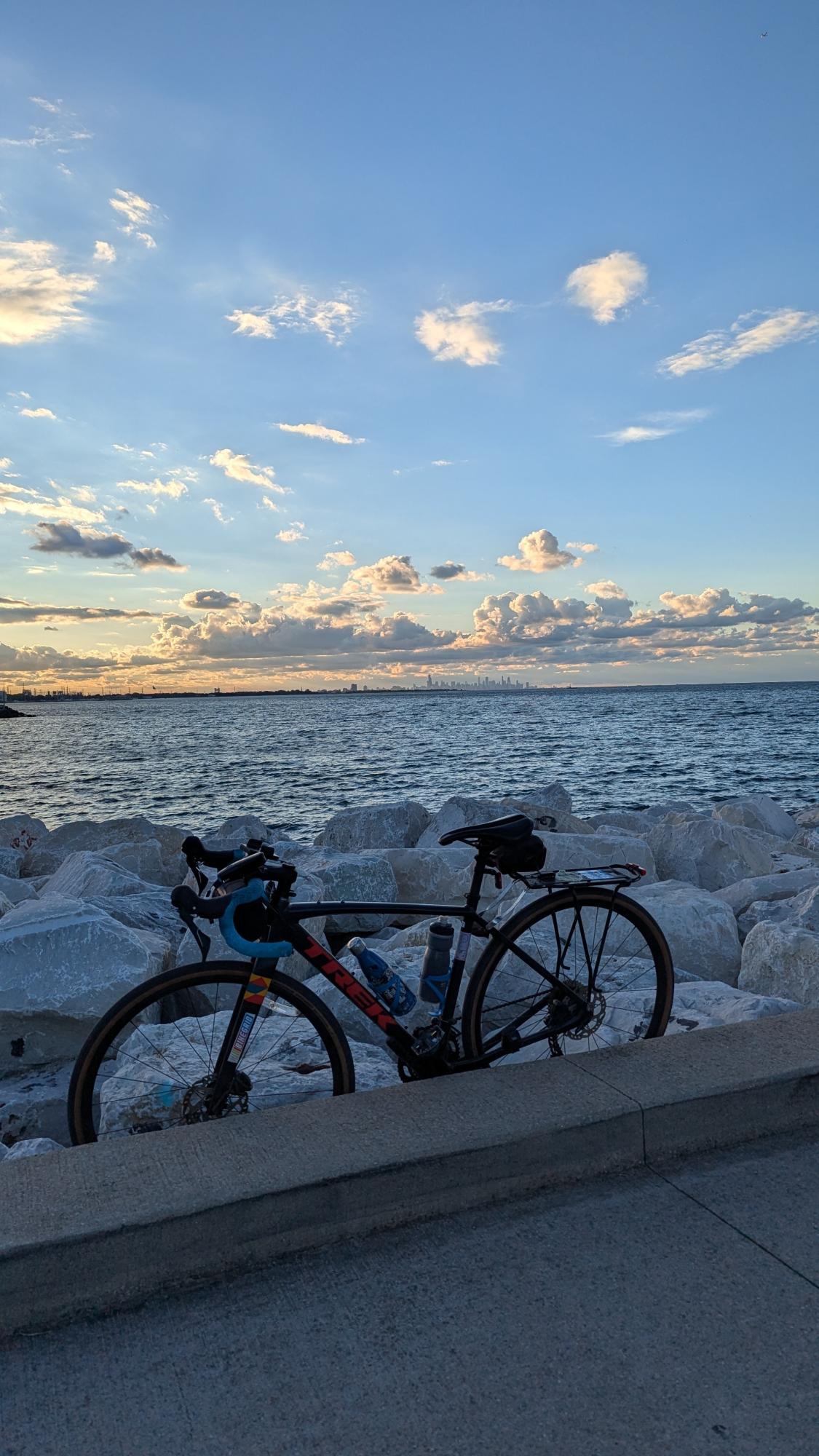 2022 Trek ALR 5 Black and Red