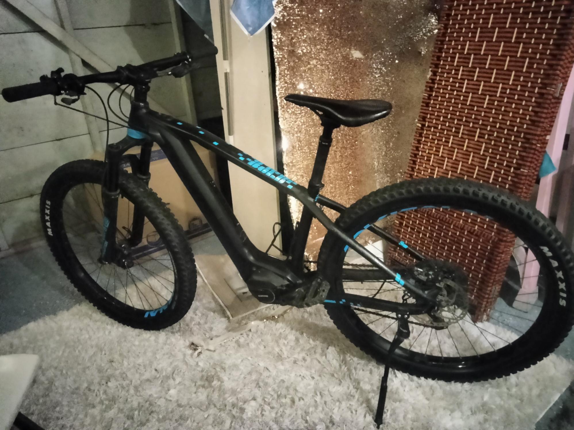 2018 Focus Bold 2 plus Black and Blue