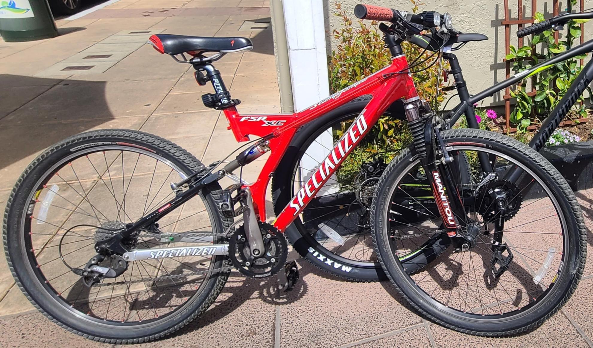 2001 Specialized Stump Jumper FSR XC Red