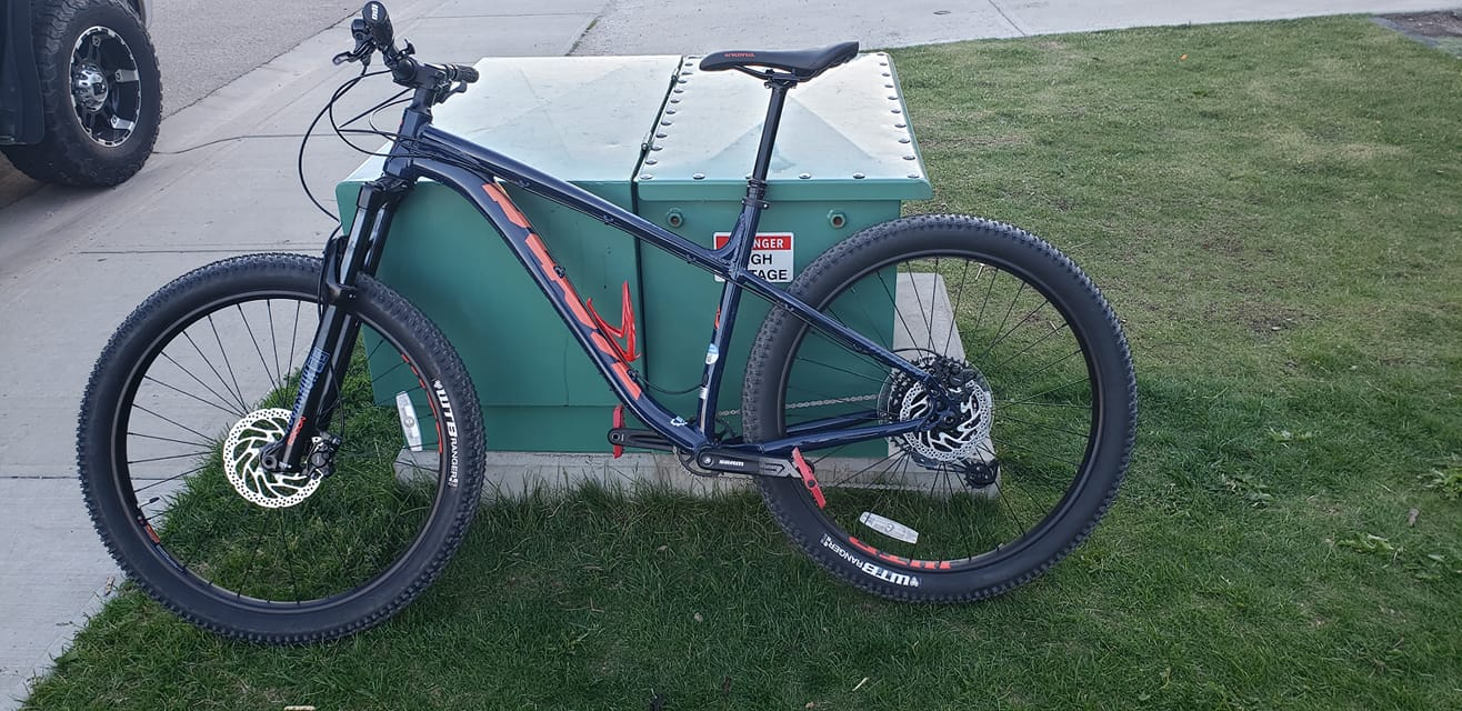 2020 Kona Big Honzo Blue and Orange