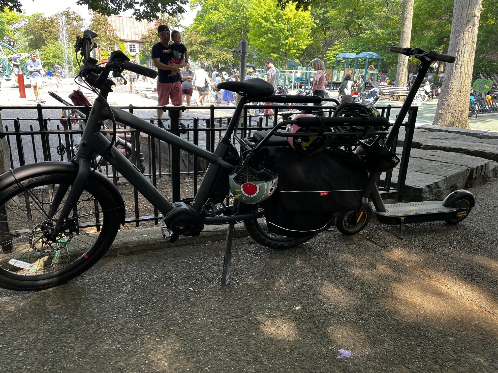 2022 Benno Boost Silver, gray or bare metal