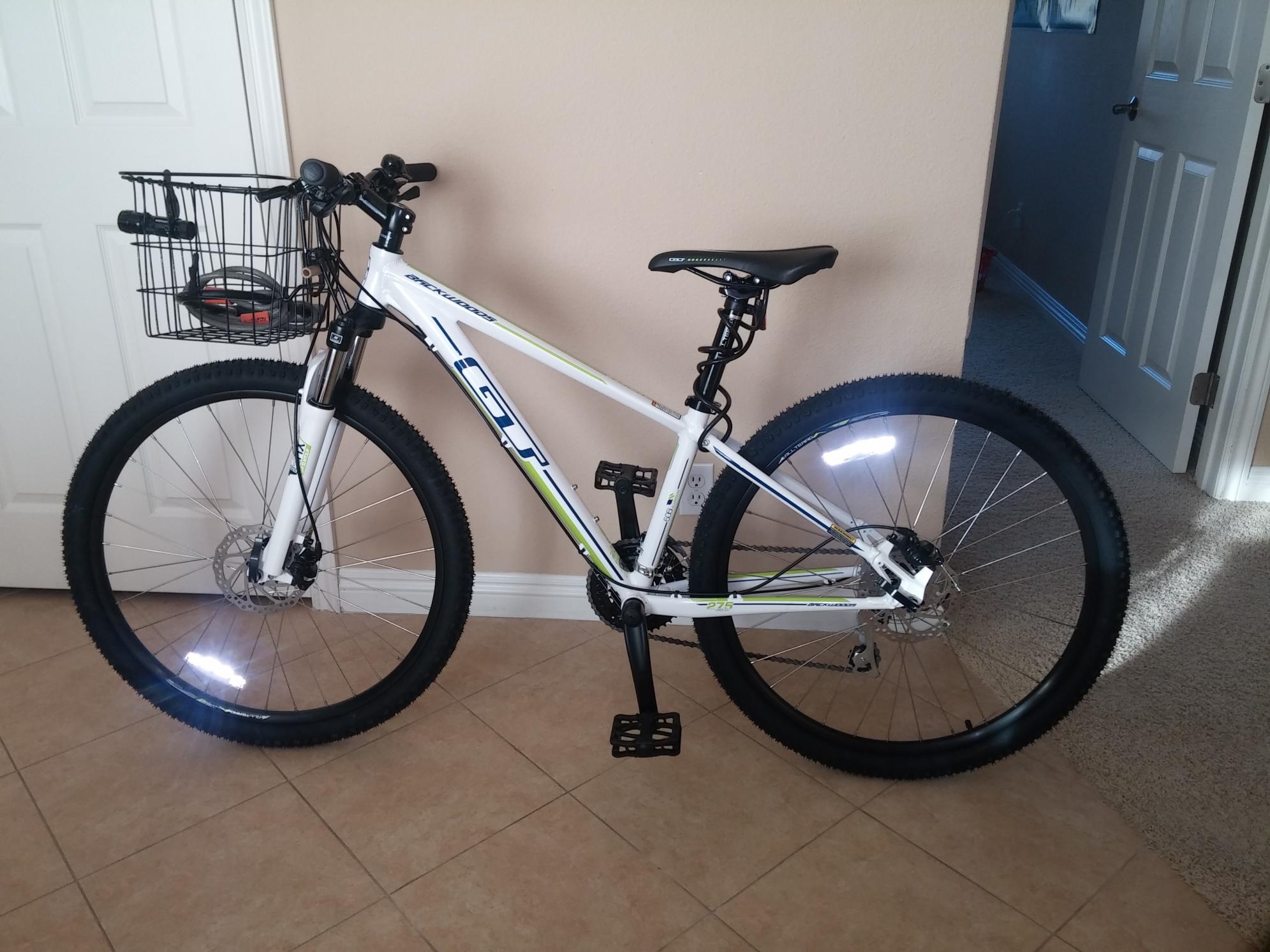 2016 GT Bicycles Backwoods White