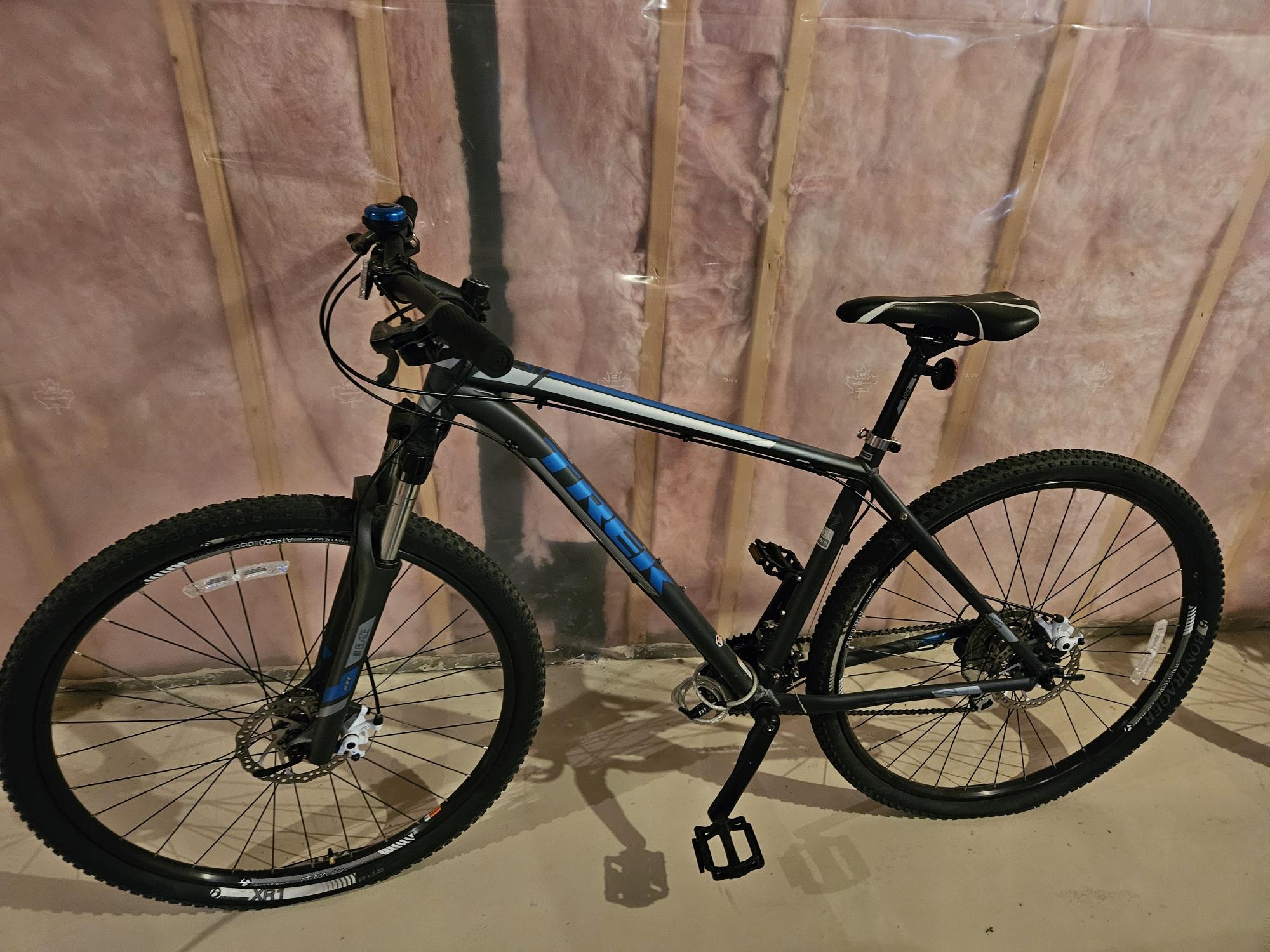 Bontrager X caliber Black and Blue