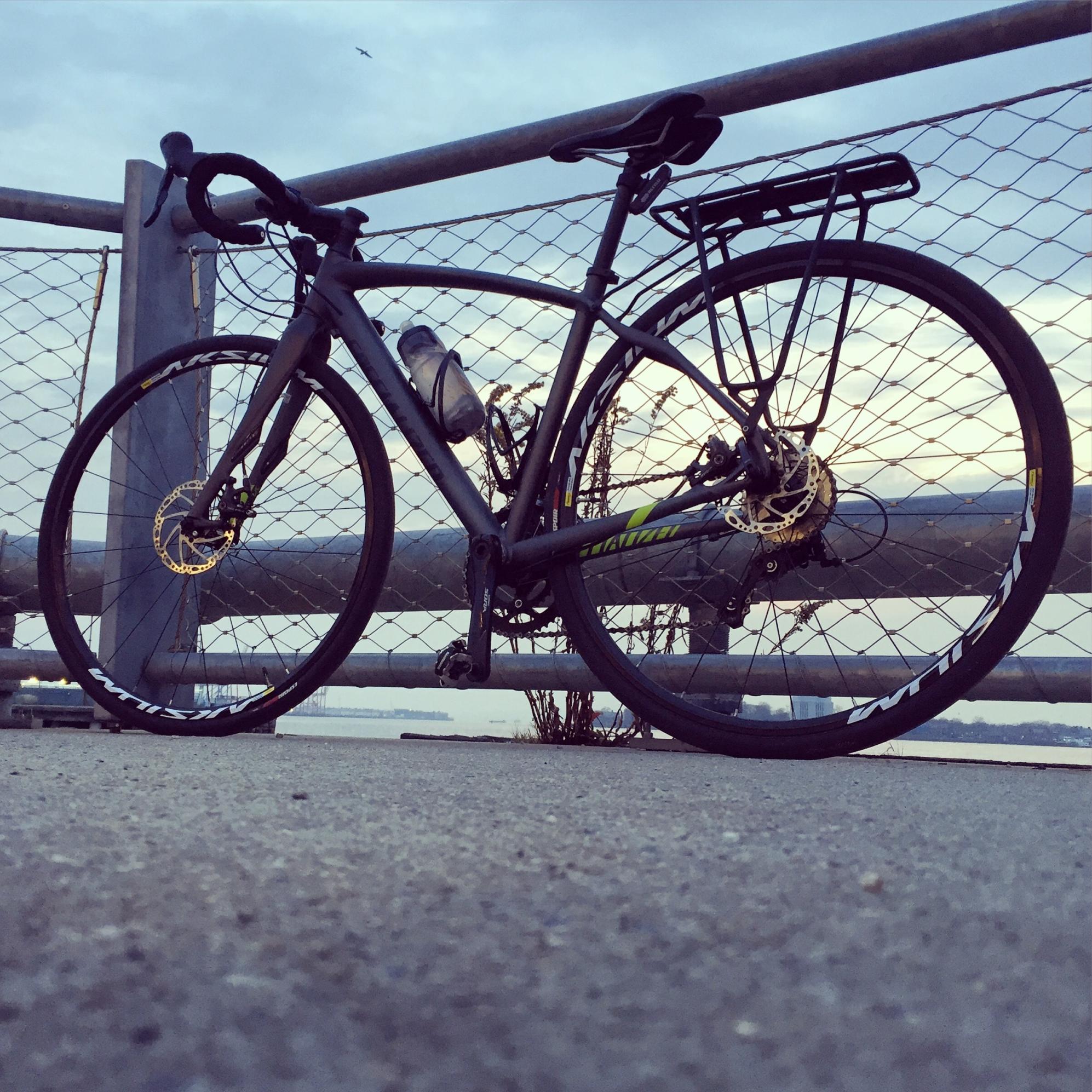2015 Specialized Diverge Silver or Gray