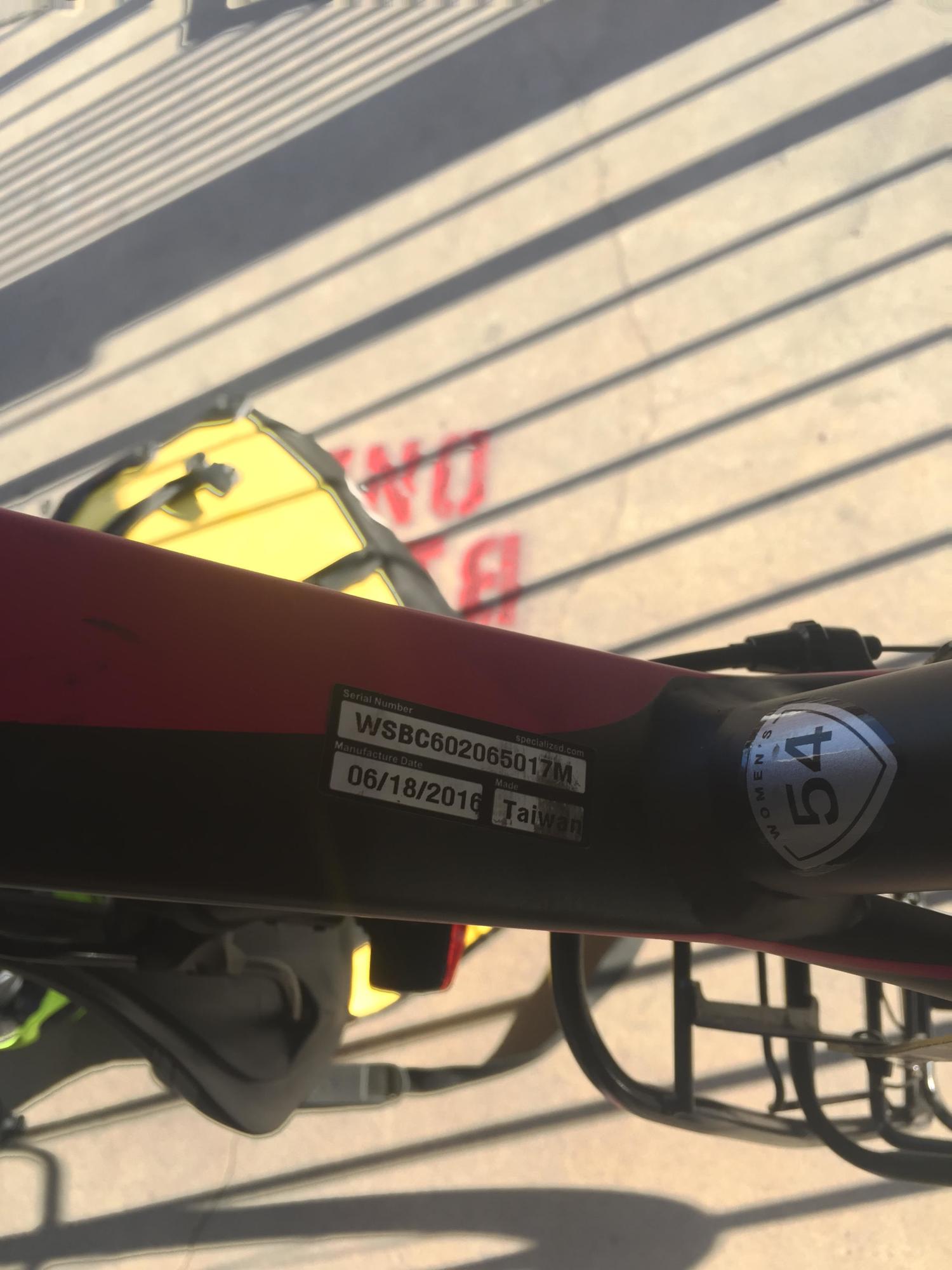 2017 Specialized Dolce Black and Pink