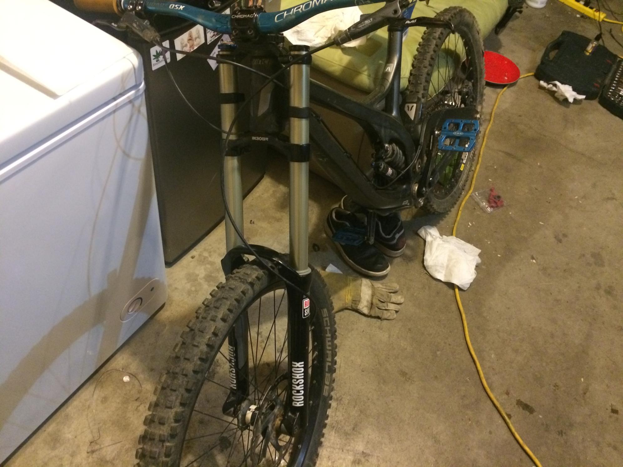 2014 Devinci Wilson Silver, gray or bare metal