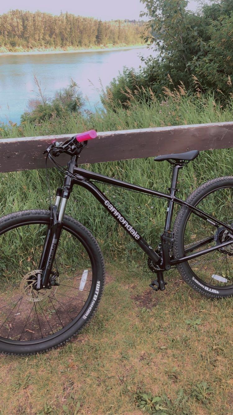 2021 Cannondale Trail 8 - Medium Black